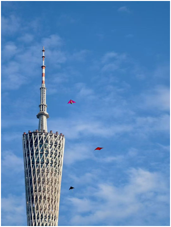 廣州塔上空常見藍天。(朱古力 攝) 廣州塔上空常見藍天。(朱古力 攝)